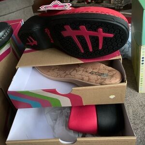 Rocky Black and Pink Athletic Shoes